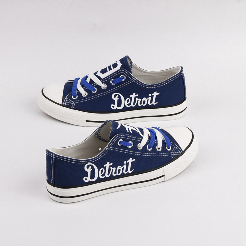 Women's Detroit Tigers Repeat Print Low Top Sneakers 001
